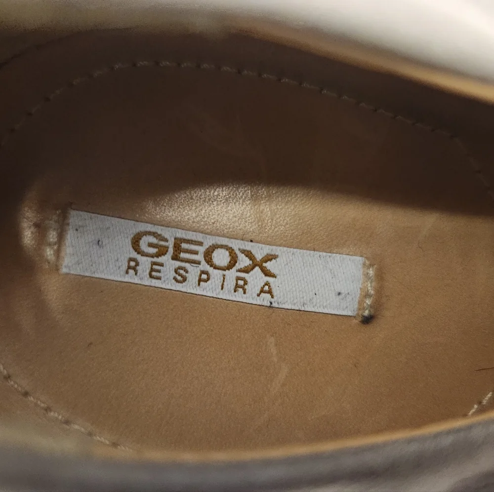Geox Respira Taupe Suede Slip-On Loafers Size 38‎ Breathable Comfort Shoes - Picture 2 of 10